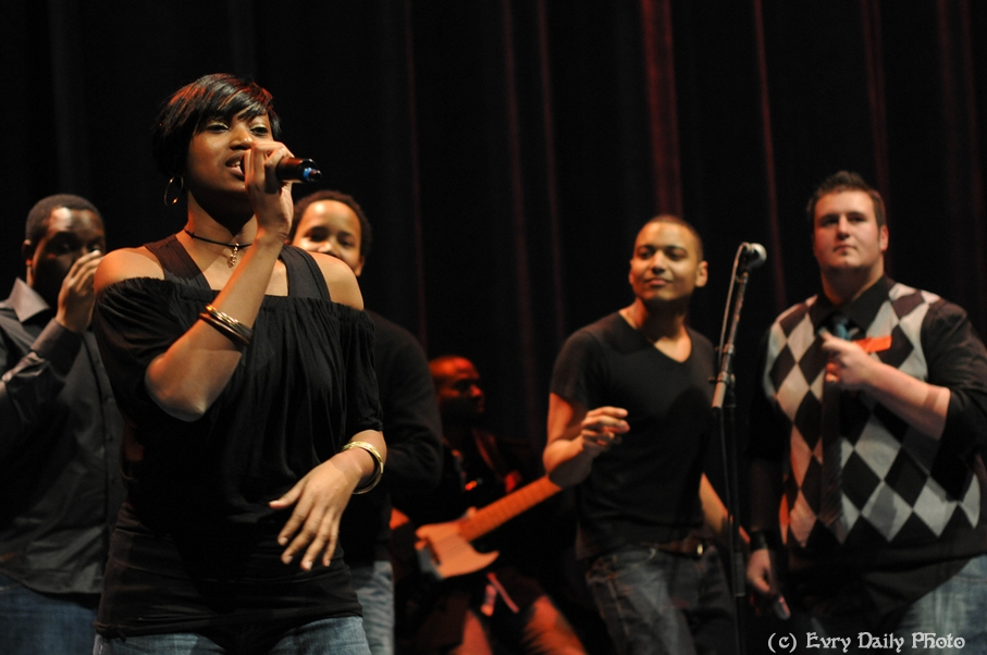 Evry Daily Photo - Telethon Evry 2010 - Concert Evry University Gospel - large - 5243971160.jpg